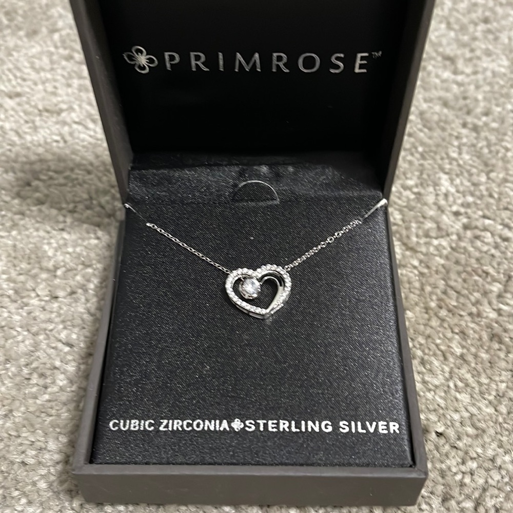 Necklace with heart charm Brand new !!